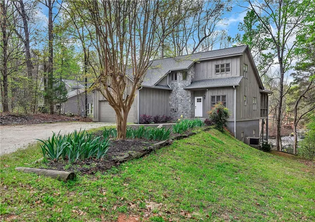 Photo 1 of Single family home for sale at 125 Cvs Nook, Six Mile, SC 29682 | MLS# 20299320 | Listing updated on 2026-08-29
