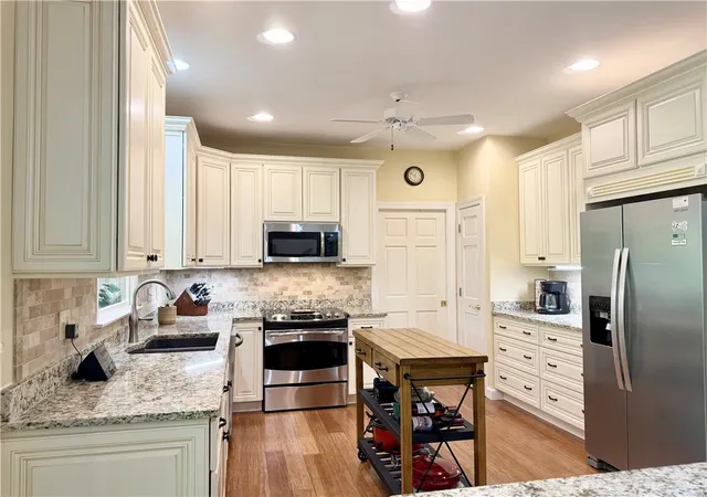 3rd image of 10 Captain Ln, Salem, SC 29676 | MLS# 20300192