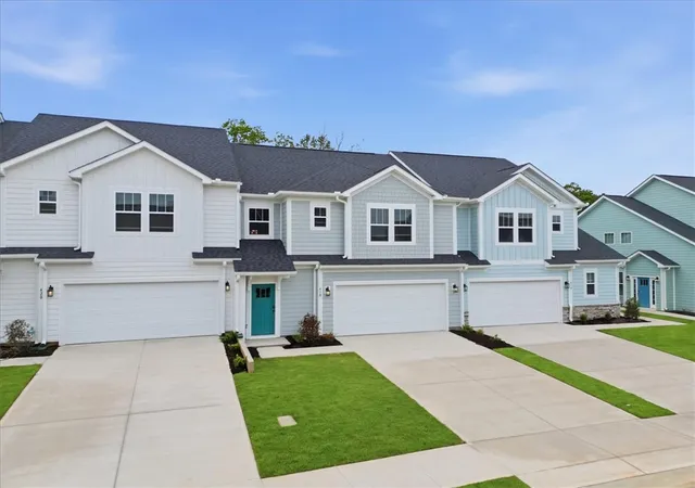 2nd image of 418 Crestcreek Dr, Anderson, SC 29621 | MLS# 20300689