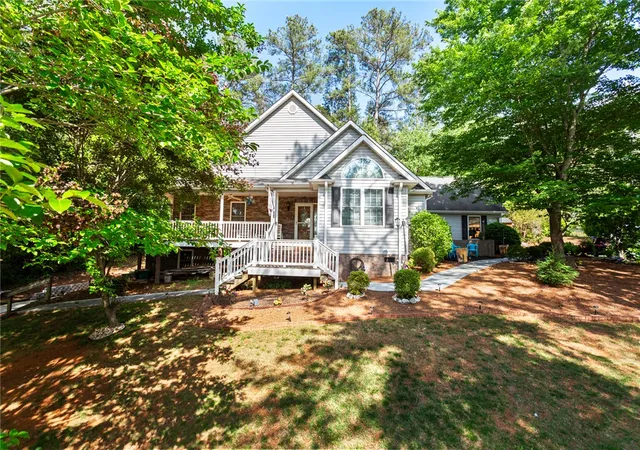 Photo 1 of Single family home for sale at 308 Sun Meadow Ln, Seneca, SC 29678 | MLS# 20300805 | Listing updated on 2026-08-29