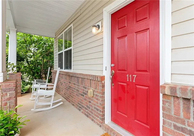 Photo 3 of Single family home for sale at 117 Scottish Ave, Simpsonville, SC 29680 | MLS# 20300835 | Listing updated on 2026-09-13