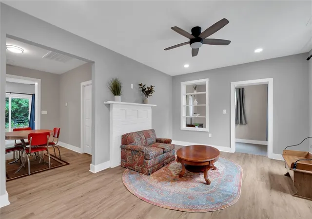Photo 2 of Sale Pending at 406 Cunningham Dr, Anderson, SC 29624 | MLS# 20300907 | Listing updated on 2026-08-31