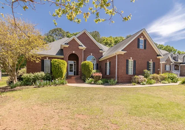 Photo 3 of Sale Pending at 115 Mcphail Farms Cir, Anderson, SC 29621 | MLS# 20301015 | Listing updated on 2026-10-27