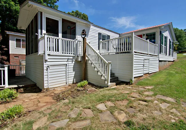 3rd image of 435a Lakewood Dr, Townville, SC 29689 | MLS# 20301071