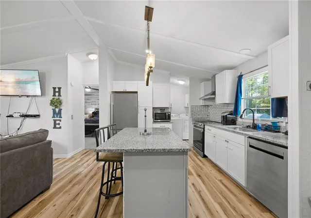 Photo 4 of Manufactured home for sale at 109 Kokomo Way, Anderson, SC 29625 | MLS# 20301070 | Listing updated on 2026-09-16