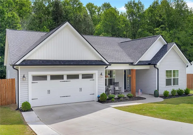 Photo 1 of Sale Pending at 164 Rock Moss Dr, Williamston, SC 29697 | MLS# 20301350 | Listing updated on 2026-08-23
