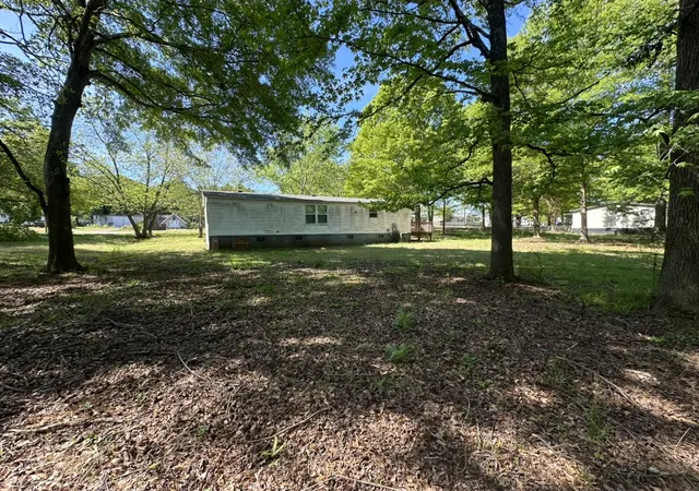 Photo 2 of Sale Pending at 304 Manley Dr, Anderson, SC 29626 | MLS# 20301419 | Listing updated on 2026-08-25