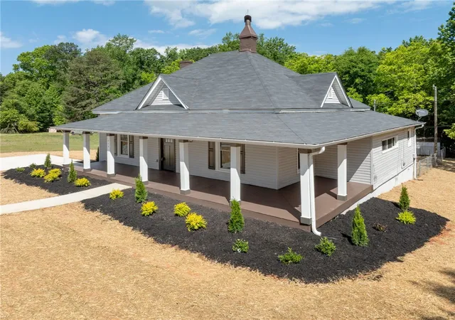Photo 1 of Single family home for sale at 444 W Peachtree St, Woodruff, SC 29388 | MLS# 20301479 | Listing updated on 2026-08-24