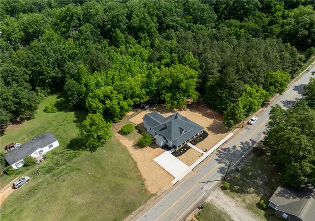 Photo 3 of Single family home for sale at 444 W Peachtree St, Woodruff, SC 29388 | MLS# 20301479 | Listing updated on 2026-08-24