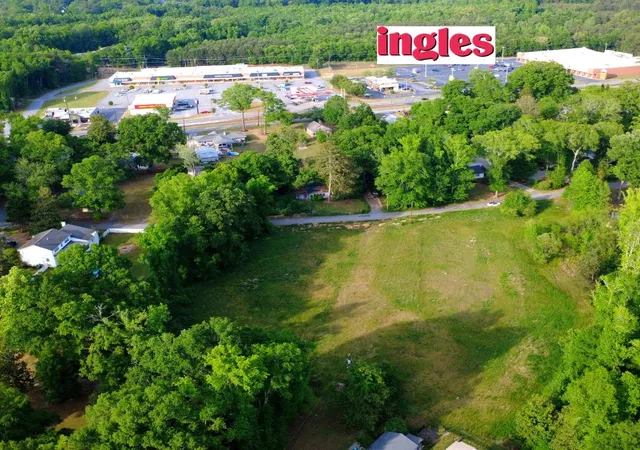 Photo 3 of Sale Pending at 115 Pope Dr, Belton, SC 29627 | MLS# 20301438 | Listing updated on 2026-08-29