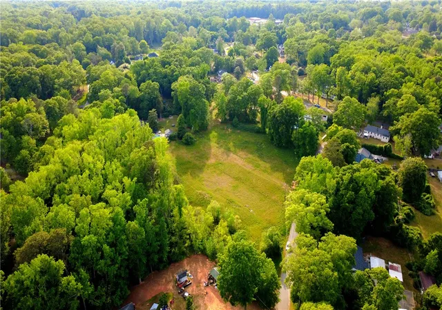 Photo 4 of Sale Pending at 115 Pope Dr, Belton, SC 29627 | MLS# 20301438 | Listing updated on 2026-08-29