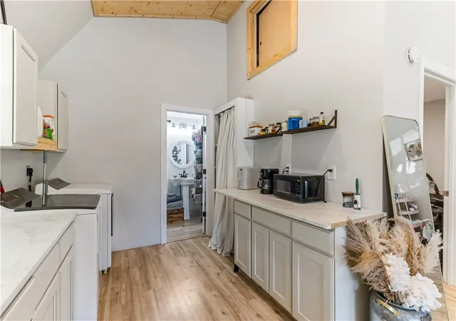 Photo 4 of Sale Pending at 2528 Elberton Hwy, Iva, SC 29655 | MLS# 20301510 | Listing updated on 2026-09-17