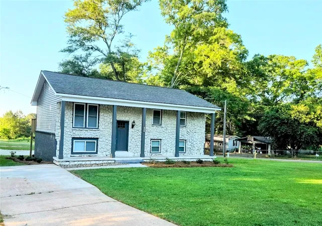 Photo 1 of Single family home for sale at 3625 Dobbins Brg Rd, Anderson, SC 29626 | MLS# 20301156 | Listing updated on 2026-08-19