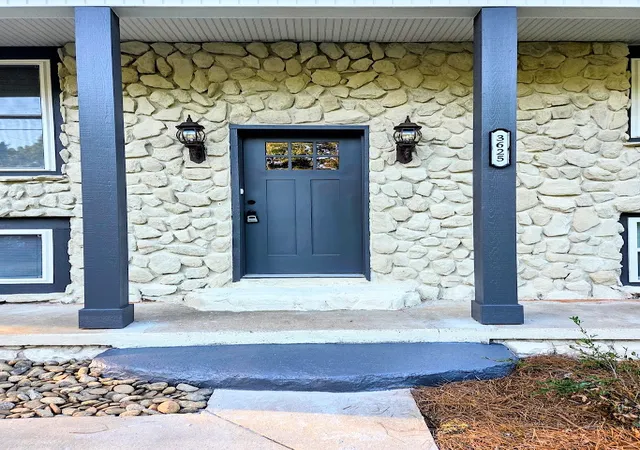 Photo 3 of Single family home for sale at 3625 Dobbins Brg Rd, Anderson, SC 29626 | MLS# 20301156 | Listing updated on 2026-08-19