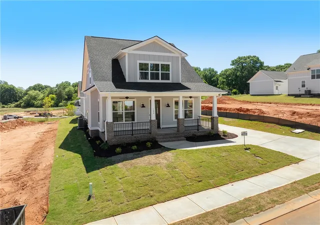 Photo 2 of Single family home for sale at 104 Benjamin Blvd, Pendleton, SC 29670 | MLS# 20301567 | Listing updated on 2026-10-09