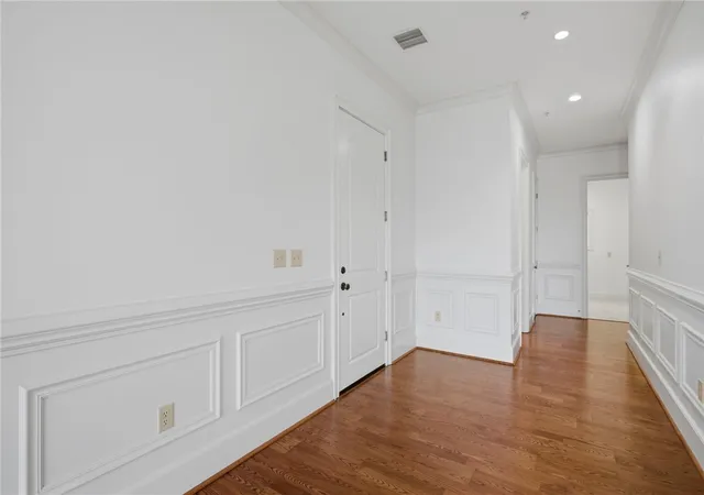 Photo 3 of Condo for sale at 701 Montebello Dr #304, Greenville, SC 29609 | MLS# 20301489 | Listing updated on 2026-09-22