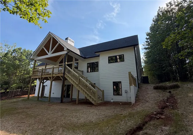 Photo 3 of Single family home for sale at 107 Abaco Ln, Seneca, SC 29672 | MLS# 20301821 | Listing updated on 2026-09-05