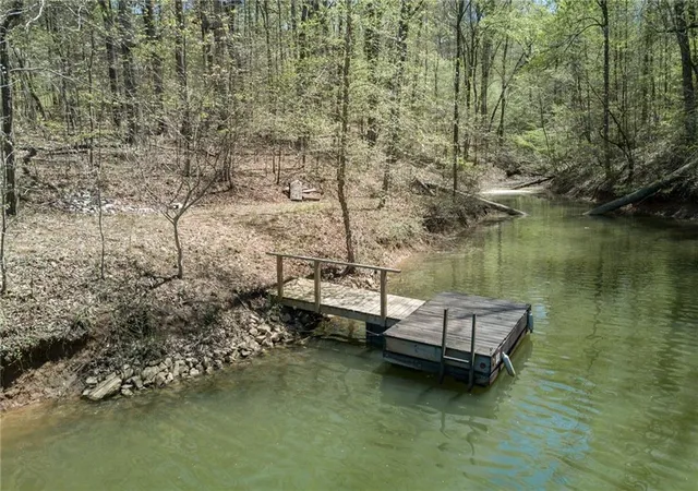 Photo 2 of Single family home for sale at 1279 Coneross Point Dr, Seneca, SC 29678 | MLS# 20301926 | Listing updated on 2026-08-11