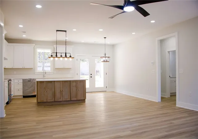 Photo 4 of Single family home for sale at 2515 N Highway 29, Anderson, SC 29621 | MLS# 20301939 | Listing updated on 2026-10-13