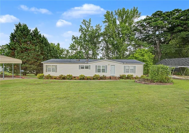 Photo 1 of Manufactured home for sale at 1754 Memorial Dr Ext, Greer, SC 29651 | MLS# 20302208 | Listing updated on 2026-08-21