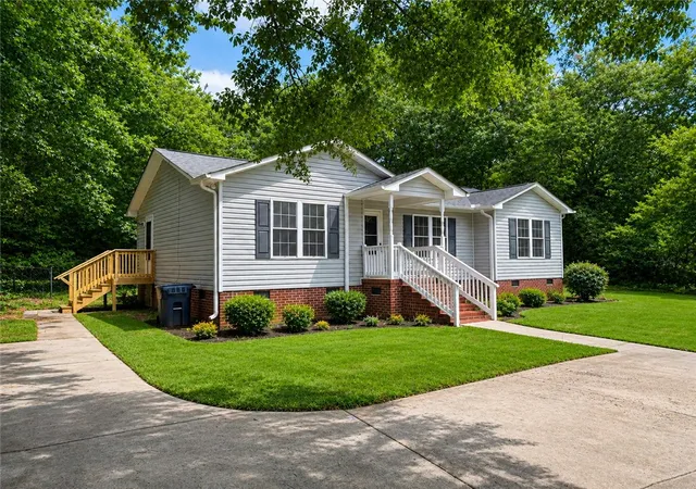 Photo 1 of Sale Pending at 212 I St, Anderson, SC 29625 | MLS# 20302257 | Listing updated on 2026-08-20