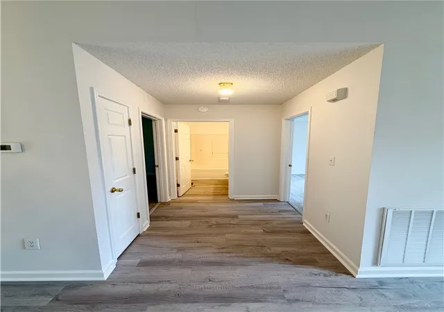 Photo 3 of Sale Pending at 212 I St, Anderson, SC 29625 | MLS# 20302257 | Listing updated on 2026-08-20