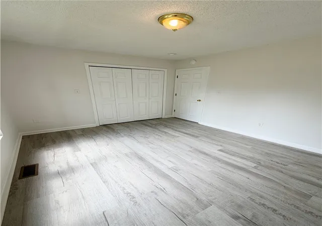 Photo 4 of Sale Pending at 212 I St, Anderson, SC 29625 | MLS# 20302257 | Listing updated on 2026-08-20