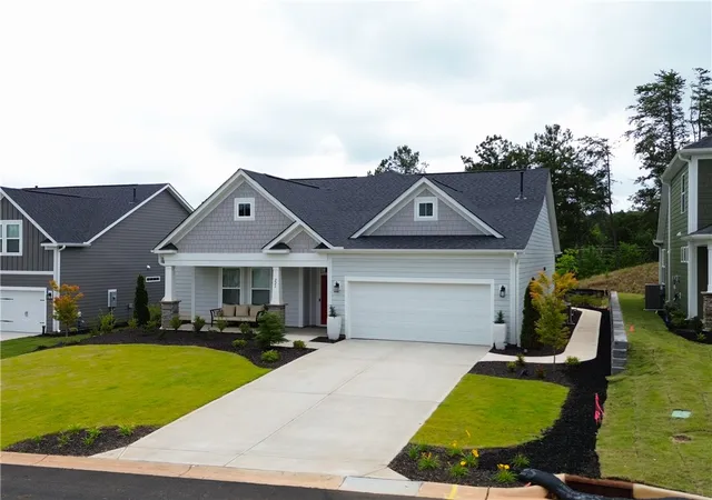 2nd image of 221 Summerall Ln, Seneca, SC 29678 | MLS# 20301730