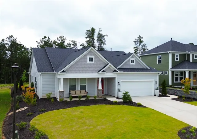 Photo 3 of Single family home for sale at 221 Summerall Ln, Seneca, SC 29678 | MLS# 20301730 | Listing updated on 2026-09-13