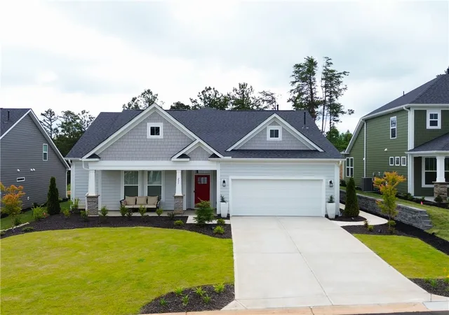 Photo 3 of Single family home for sale at 221 Summerall Ln, Seneca, SC 29678 | MLS# 20301730 | Listing updated on 2026-09-30