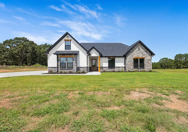 Photo 1 of Single family home for sale at 2816 Smith Mcgee Rd, Iva, SC 29655 | MLS# 20302315 | Listing updated on 2026-09-11