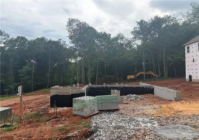 Photo 1 of Single family home for sale at 216 Sherwood Dr, Anderson, SC 29621 | MLS# 20302415 | Listing updated on 2026-09-19