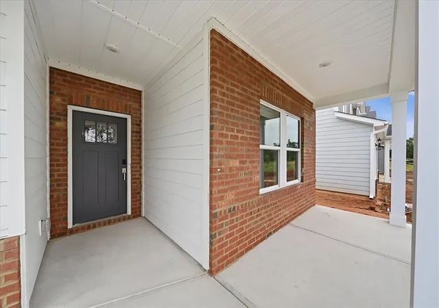 Photo 3 of Sale Pending at 349 Allingham Rd, Piedmont, SC 29673 | MLS# 20301955 | Listing updated on 2026-09-30