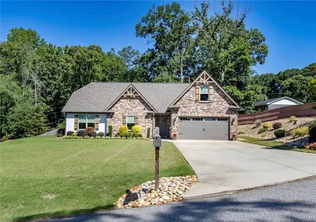 Photo 1 of Single family home for sale at 503 Little John Trl, Anderson, SC 29621 | MLS# 20302386 | Listing updated on 2026-09-10