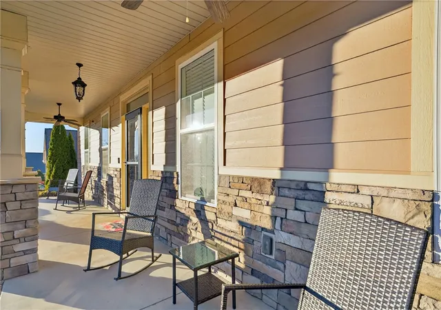 Photo 3 of Single family home for sale at 6 Setting Sun Ln, Travelers Rest, SC 29690 | MLS# 20302559 | Listing updated on 2026-09-08