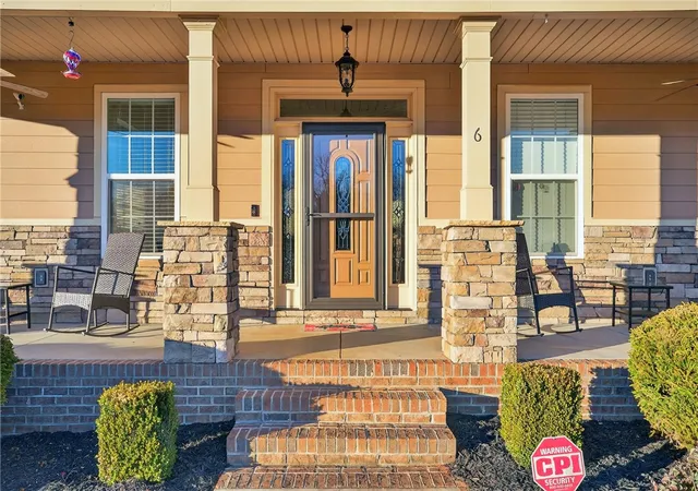 Photo 3 of Single family home for sale at 6 Setting Sun Ln, Travelers Rest, SC 29690 | MLS# 20302559 | Listing updated on 2026-10-23