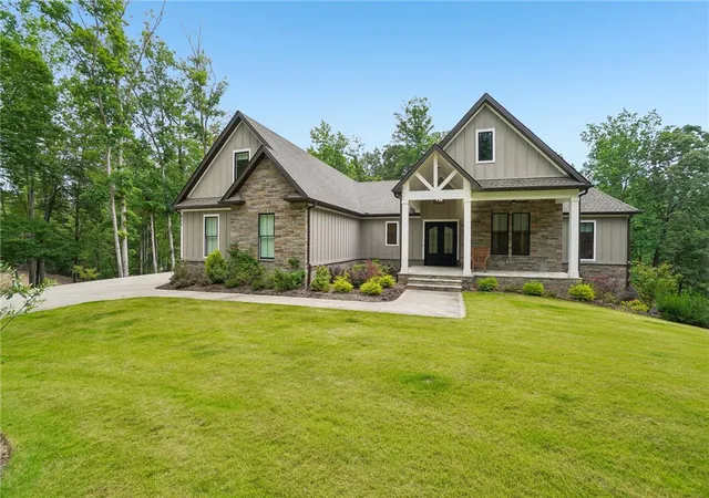 Photo 1 of Single family home for sale at 403 Old Shallowford Brg Rd, Sunset, SC 29685 | MLS# 20301936 | Listing updated on 2026-08-18