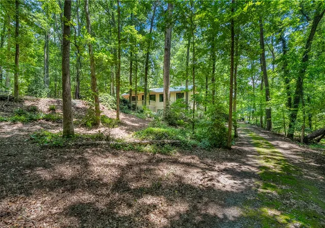 2nd image of 1029 White Pine Ln, Townville, SC 29689 | MLS# 20302539