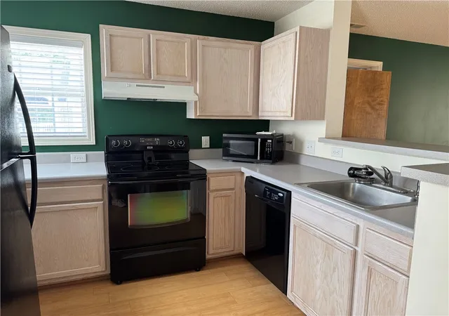Listing Photo 2 - Condo for sale in building located at 188 University Vlg Dr, Central, SC 29630 - Unit #L