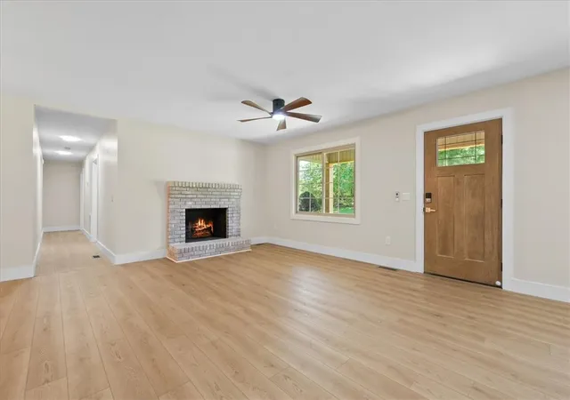 Photo 4 of Single family home for sale at 109 Lanford Dr, Seneca, SC 29672 | MLS# 20302481 | Listing updated on 2026-08-22