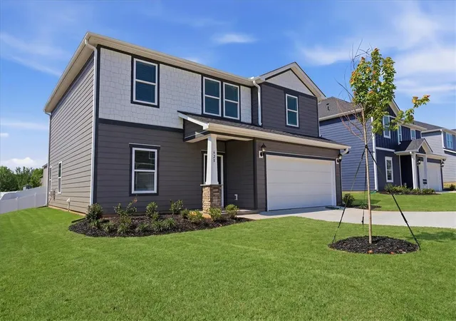 Photo 2 of Single family home for sale at 628 Hollybank St, Fountain Inn, SC 29644 | MLS# 20302019 | Listing updated on 2026-09-09