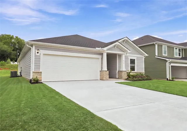 Photo 3 of Single family home for sale at 419 Ragland Ave, Greer, SC 29651 | MLS# 20302175 | Listing updated on 2026-09-06