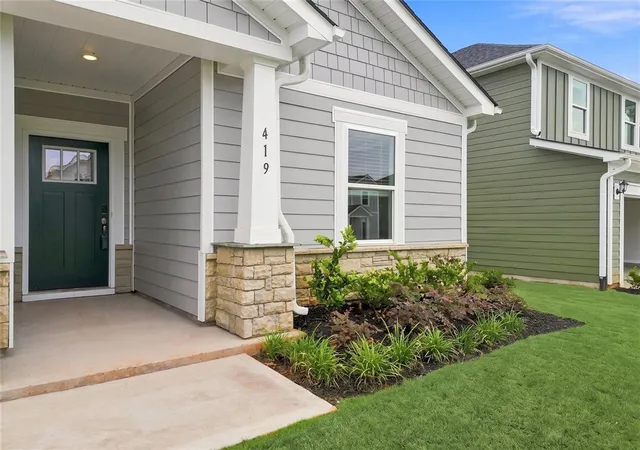 Photo 3 of Single family home for sale at 419 Ragland Ave, Greer, SC 29651 | MLS# 20302175 | Listing updated on 2026-09-06
