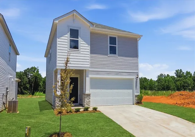 Photo 3 of Sale Pending at 264 Fair Cross Cir, Piedmont, SC 29673 | MLS# 20302270 | Listing updated on 2026-09-15