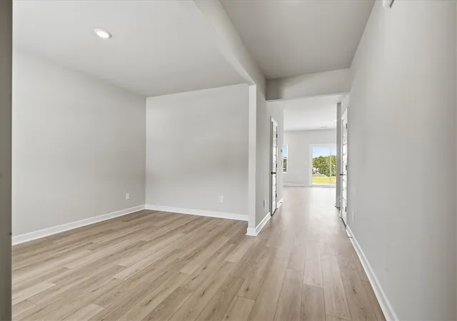 Photo 3 of Sale Pending at 206 Moretz Pl, Spartanburg, SC 29306 | MLS# 20302507 | Listing updated on 2026-08-17