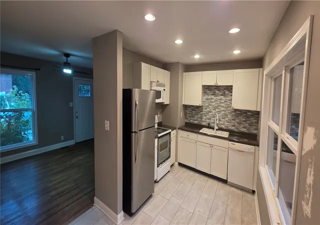 Photo 3 of Single family home for sale at 42 Shady Ln, Spartanburg, SC 29302 | MLS# 20303072 | Listing updated on 2026-09-17