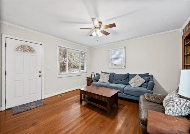 Photo 3 of Single family home for sale at 17 Eisenhower Dr, Greenville, SC 29607 | MLS# 20303099 | Listing updated on 2026-10-27