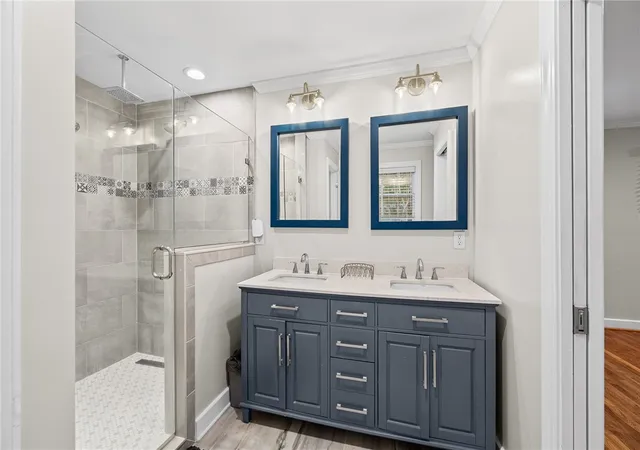 Photo 4 of Single family home for sale at 17 Eisenhower Dr, Greenville, SC 29607 | MLS# 20303099 | Listing updated on 2026-10-27