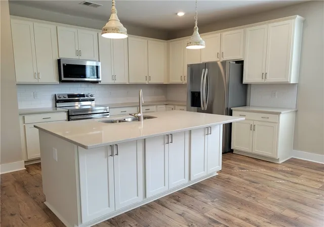 Photo 3 of Single family home for sale at 112 Tiger Lily Dr, Anderson, SC 29621 | MLS# 20303136 | Listing updated on 2026-09-18