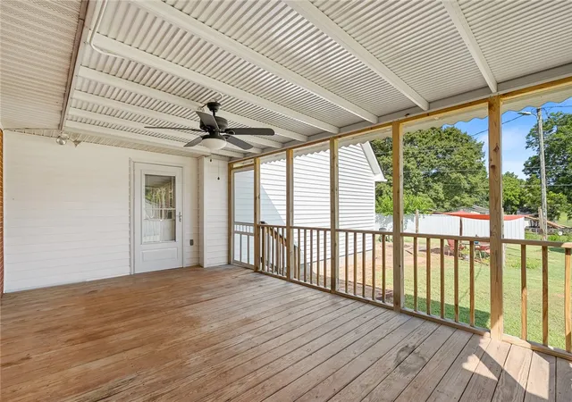 Photo 4 of Single family home for sale at 105 Lee Dr, Williamston, SC 29697 | MLS# 20303255 | Listing updated on 2026-09-22